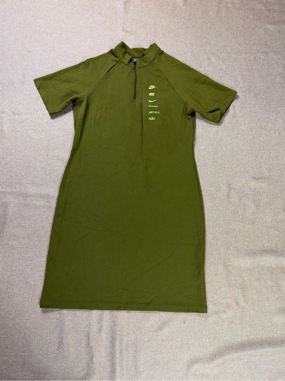 Nike Womens Sportswear Swoosh Dress CU5674-365 Olive Flak/Volt-Size Large